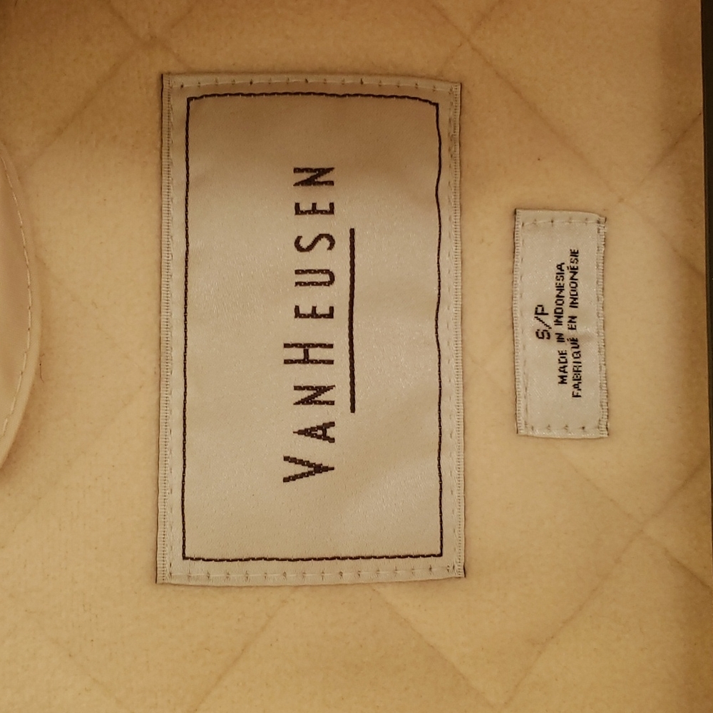 Van Heusen quilted vest - Picture 2 of 5